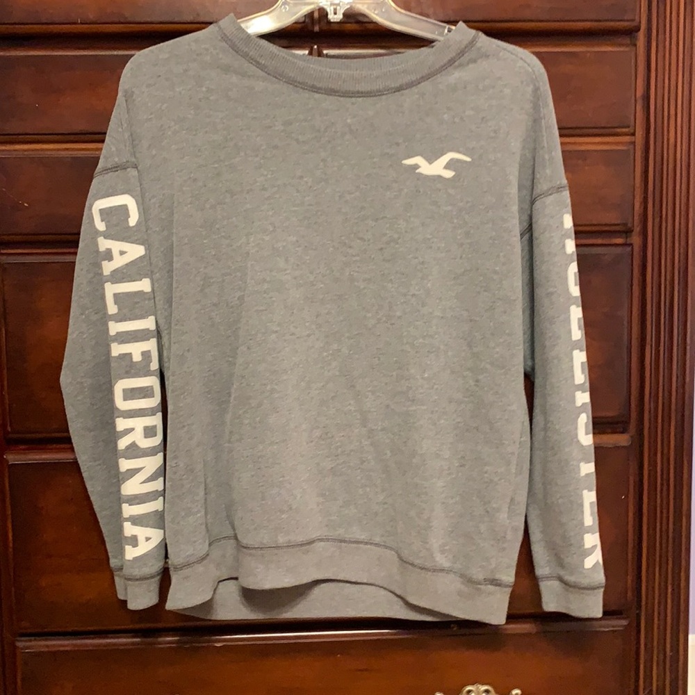 sweatshirt